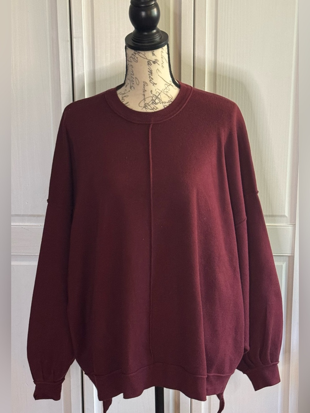 Zenana Outfitters Crewneck Sweater in Deep Burgundy Size L/XL